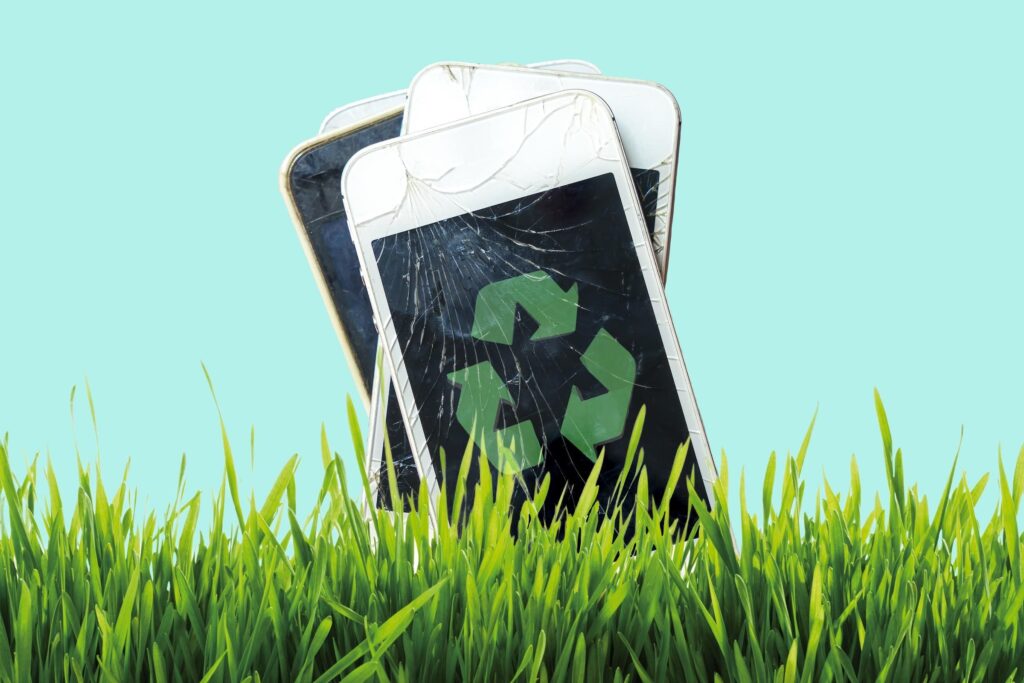 How to Recycle Mobile Phones Properly